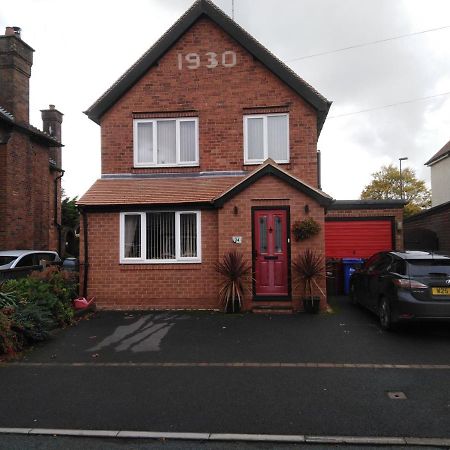 24 Fairfield Road Bed & Breakfast Uttoxeter Exterior photo